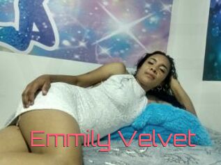 Emmily_Velvet