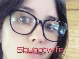 Shyhotwife